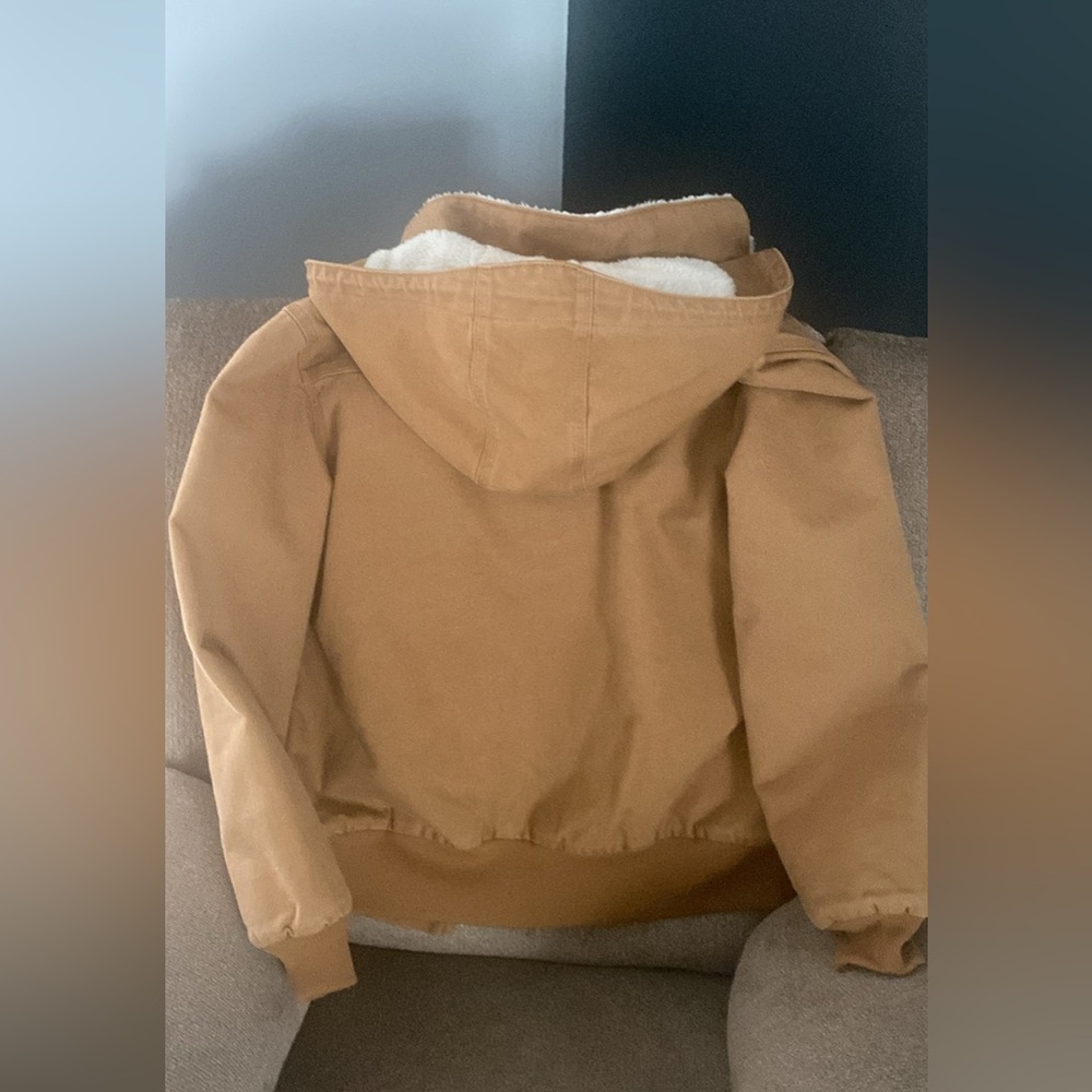 Carhartt Size Large - Picture 2 of 5